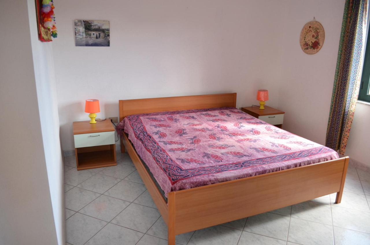 Iss Travel, La Padula - Apartments With Private Veranda And Parking San Teodoro  Dış mekan fotoğraf